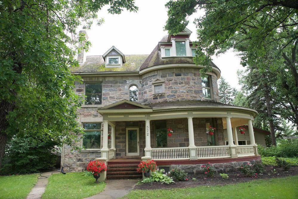 Bellas Castle Morden 외부 사진